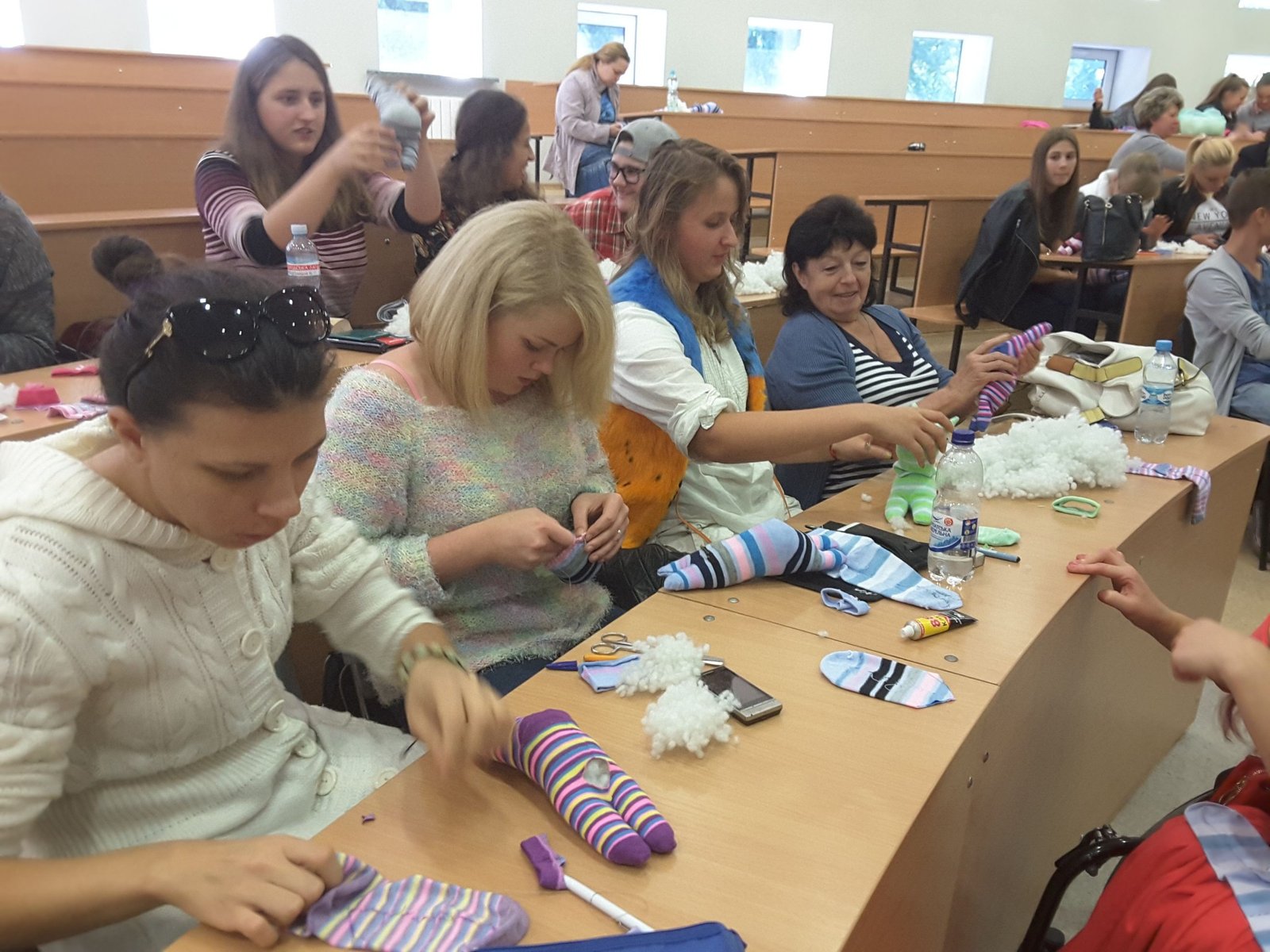 16 вересня в рамках проєкту «РівноДоcтупність. Жити гідно всупереч долі» відбулися майстер-класи з жестової мови та виготовлення авторської ляльки