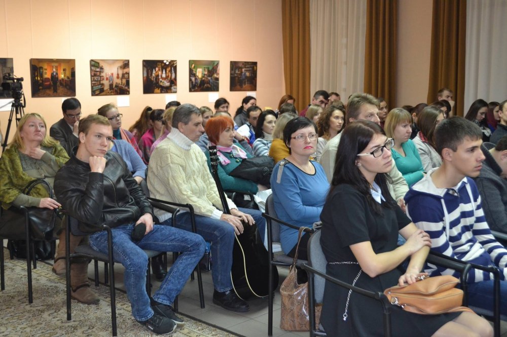 100 людей з інвалідністю розповіли про відсутність належних умов у місті