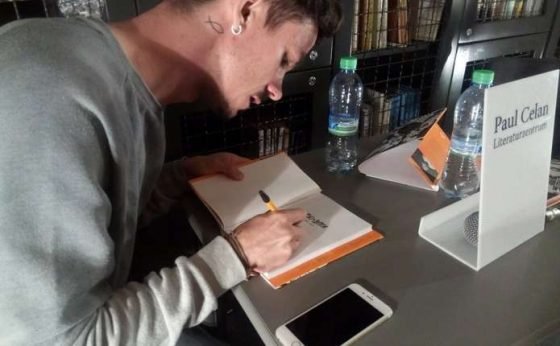 Книгу про дітей з аутизмом презентував у Чернівцях молодий письменник Марк Лівін