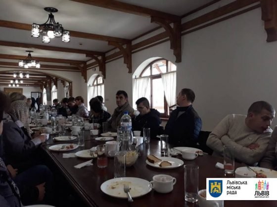 Львів’яни з ДЦП мали пізнавальну екскурсію до Гошівського монастиря