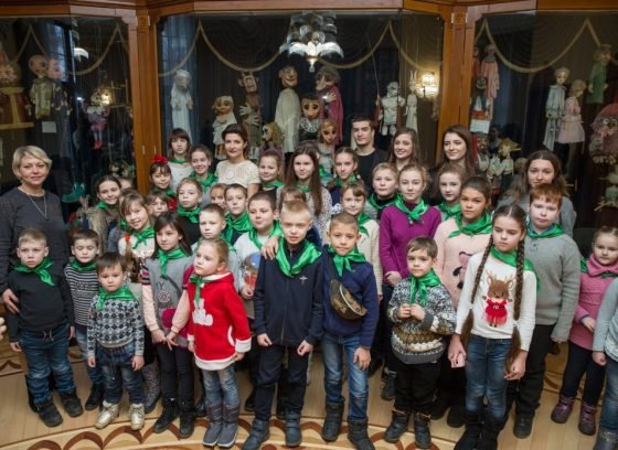 До Дня Святого Миколая Марина Порошенко запросила дітей Київщини на благодійну виставу у Театр ляльок