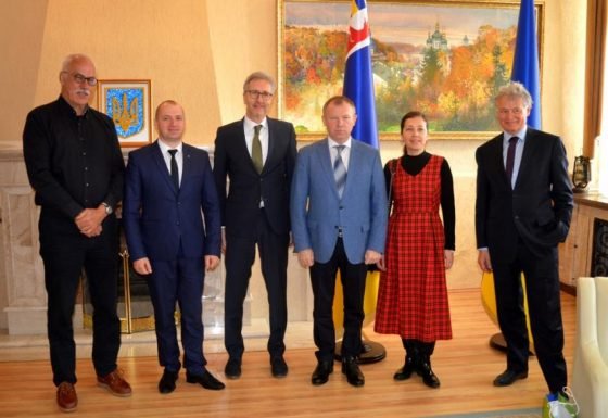 Європейський досвід у наданні послуг людям з інвалідністю закарпатцям передають голландські фахівці