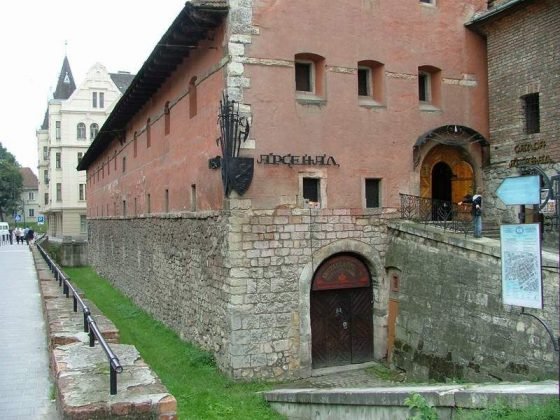 У Львові розширюють доступність музею «Арсенал» для людей з порушенням зору