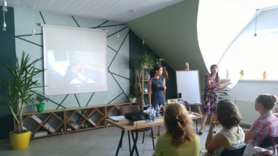 В Ужгороді семінар для батьків дітей з аутизмом зібрав більше півсотні слухачів