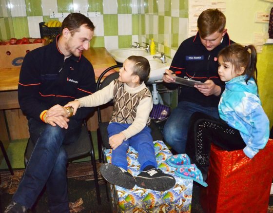 Святий Миколай чекає на своїх помічників вже з 1 листопада!