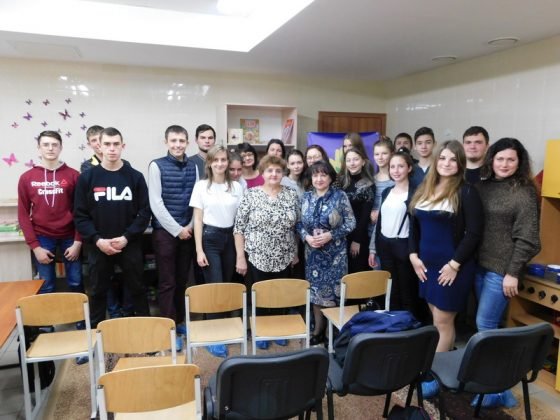 Лідери волонтерських загонів міста ознайомилися з особливостями роботи з людьми з інвалідністю
