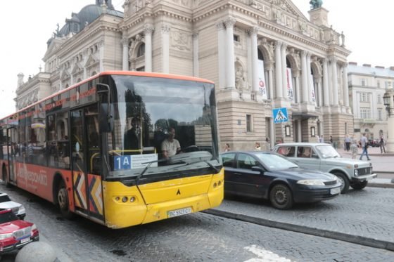 Пенсіонерам й особам з інвалідністю III гр. – з 1.02 проїзд безплатний у міському транспорті