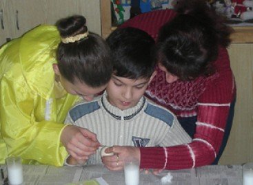Чорні діри нації мусить хтось закрити своїми серцями
