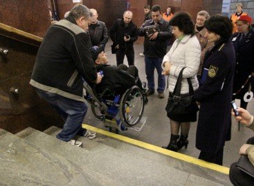 Підземка стане зручнішою для інвалідів-візочників
