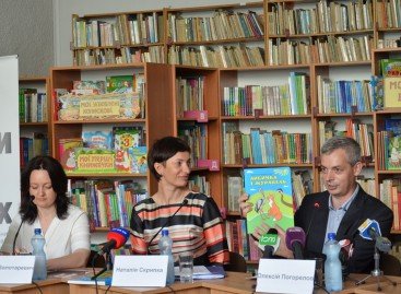 «Читать на равных» подводит итоги: медиаподдержка помогла собрать деньги на детскую сказку шрифтом Брайля