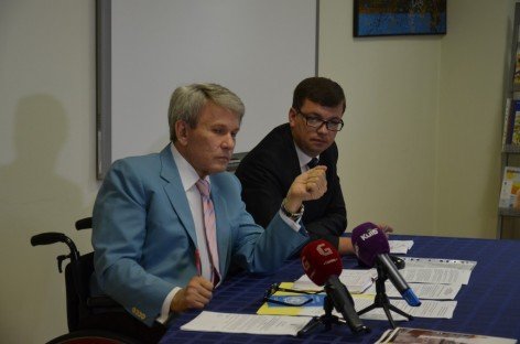 Уповноважений Президента України з прав людей з інвалідністю Валерій Сушкевич зустрівся з батьками дітей з інвалідністю, медиками, фахівцями з реабілітації