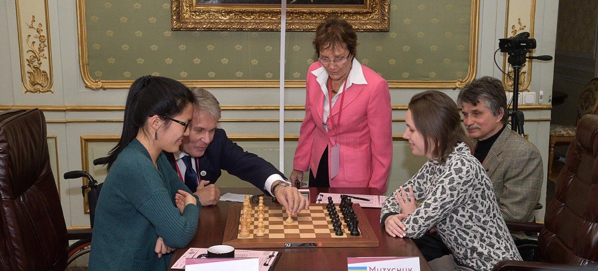 Ярослав Грибальський та Валерій Сушкевич відкрили другий день Чемпіонату світу з шахів