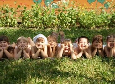 Проєкт розпорядження Кабінету Міністрів України “Питання організації оздоровлення та відпочинку дітей з населених пунктів, що розташовані на лінії зіткнення, у 2016 році”