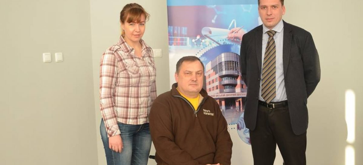 Володимир Азін: «Лікарям надзвичайно важливо знати методи супроводу і допомоги людям з інвалідністю»