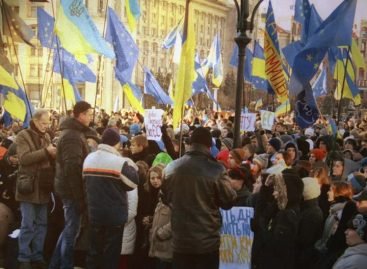 Кабмин выделил более 113 млн гривен пострадавшим и семьям погибших во время Революции достоинства