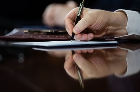 Президент підписав Закон щодо посилення соціального захисту дітей, які проживають на окупованих територіях та на лінії зіткнення