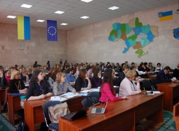 На Хмельниччині навчають спеціалістів для роботи з дітьми, що мають інвалідність