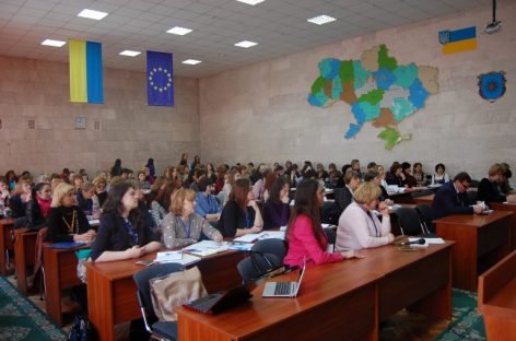 На Хмельниччині навчають спеціалістів для роботи з дітьми, що мають інвалідність