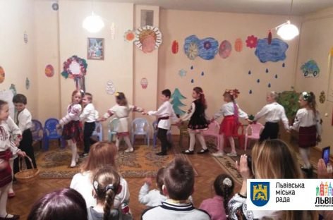 Діти з порушенням слуху взяли участь у майстер-класах до Великодня