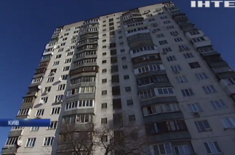 Мешканці київської високоповерхівки благають на допомогу