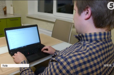 Незрячий програміст отримав пропозицію від Microsoft: як українець підкорив Інтернет