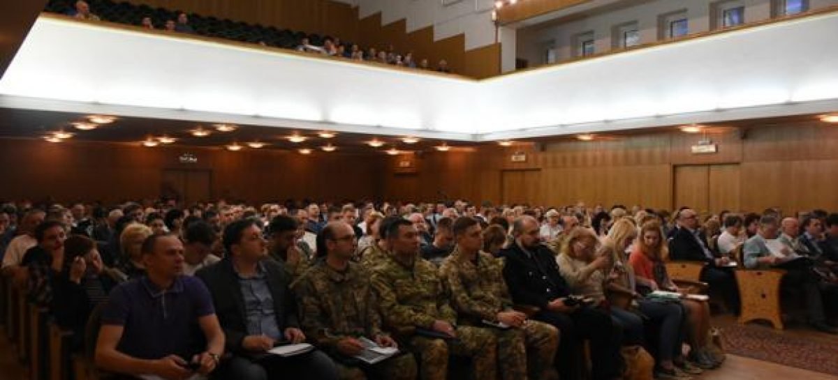 Голова Львівської ОДА зустрівся з учасниками АТО, які зазнали поранень чи отримали інвалідність