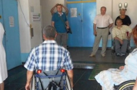 Хорошів проінспектували на доступність для людей з інвалідністю