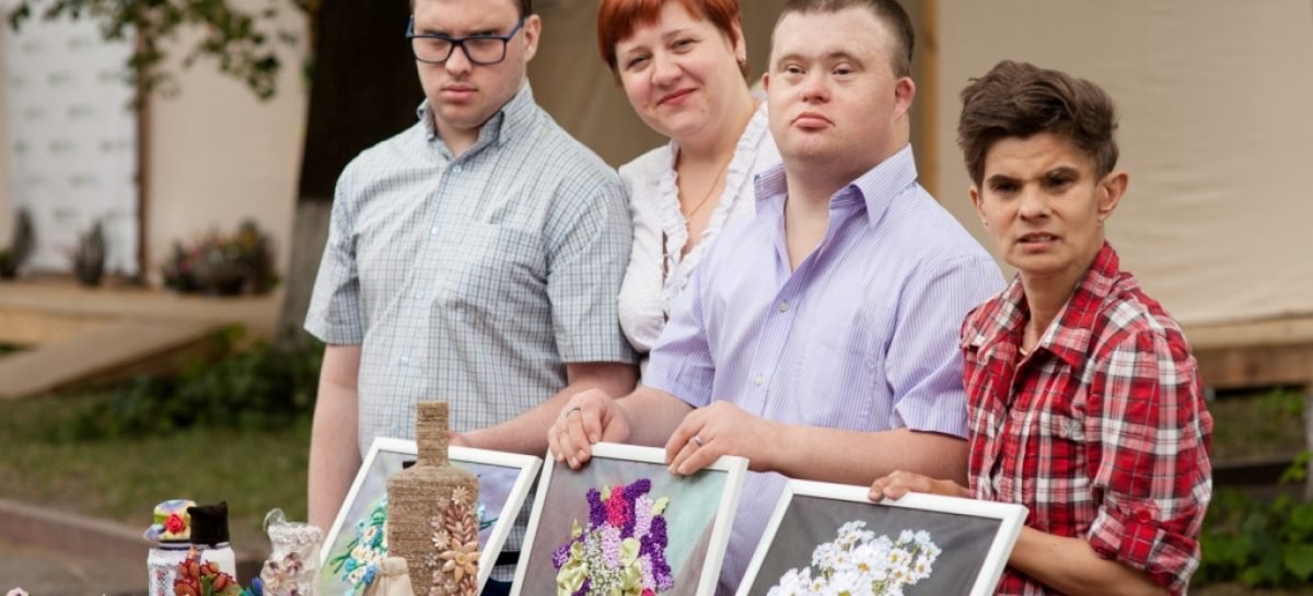 У Житомирі відбулася дискусія на тему готовності шкіл до впровадження інклюзивної освіти
