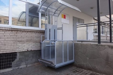 Сегодня проще купить человеку с инвалидностью жилье на первом этаже, чем сделать индивидуальный лифт…