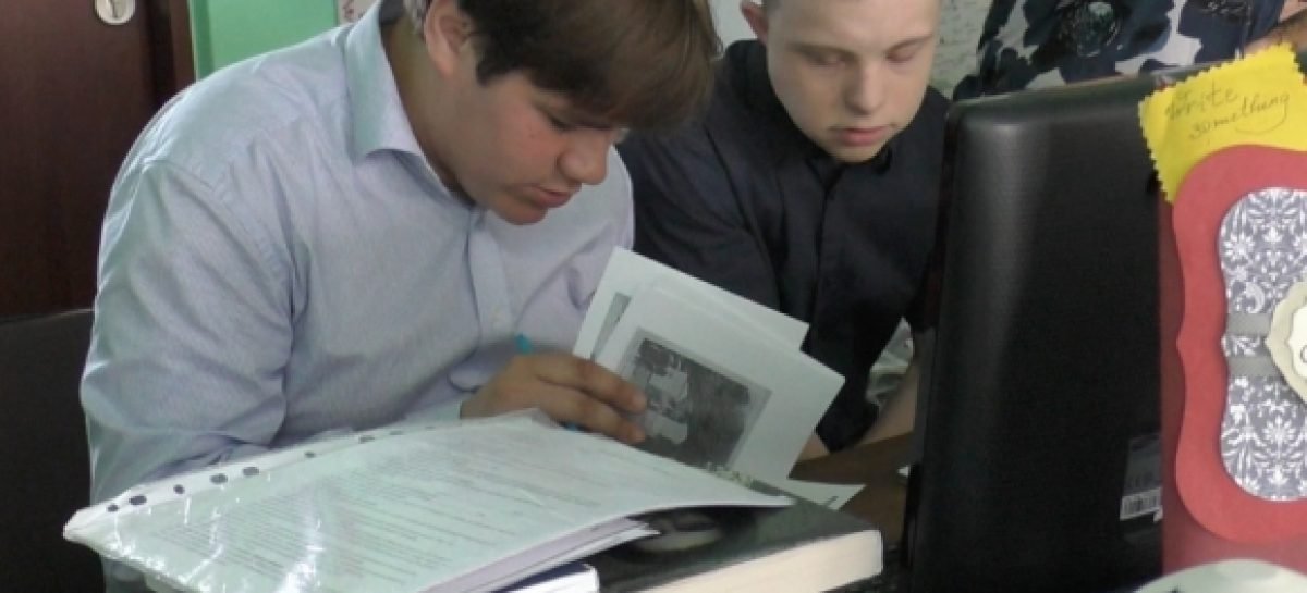 У Луцьку особливі дітки досліджували старе місто