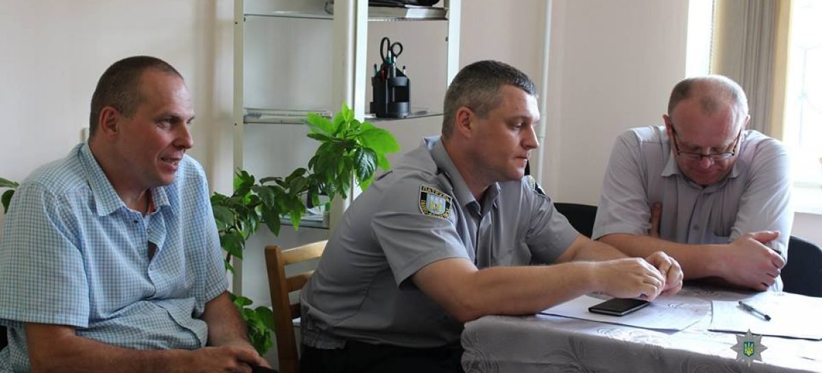 У Франківську патрульні зустрілися з громадкістю з інвалідністю