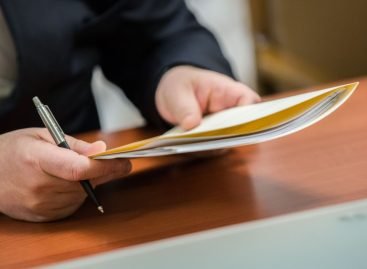 Президент підписав Закон щодо виплати одноразової грошової допомоги поліцейському у разі встановлення інвалідності через отримане поранення під час служби