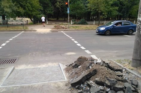 Вокруг парка оборудуют съезды для маломобильных мелитопольцев