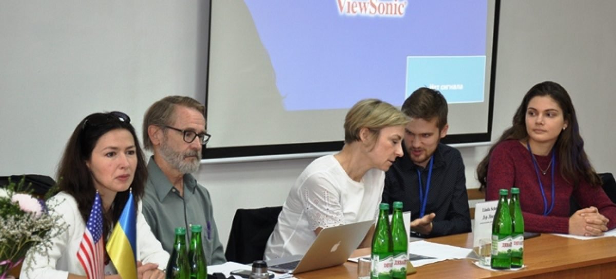 На Прикарпатті відбувся «круглий стіл» на тему «Менеджмент розвитку дітей із розладами спектру аутизму: досвід США для України»