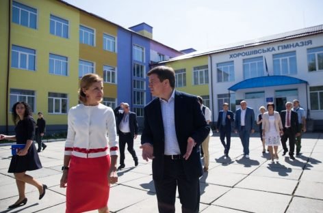 У Житомирі Марина Порошенко відкрила новостворену Медіатеку