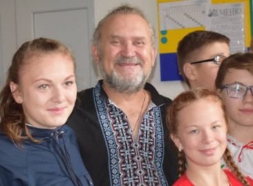 Сашко Лірник розповідав химерні казки волинським школярам