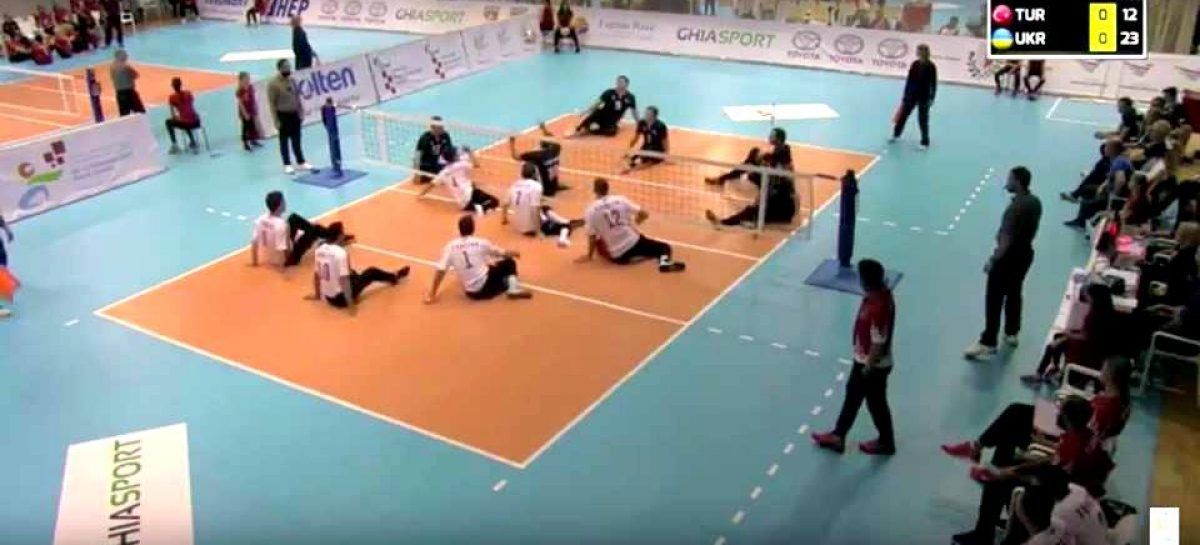 Дві яскраві перемоги України на чемпіонаті Європи з волейболу сидячи