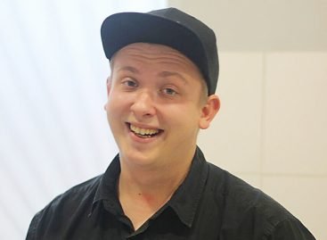 21-летний киевлянин открыл первую в Украине пекарню, где работают люди с интеллектуальными нарушениями