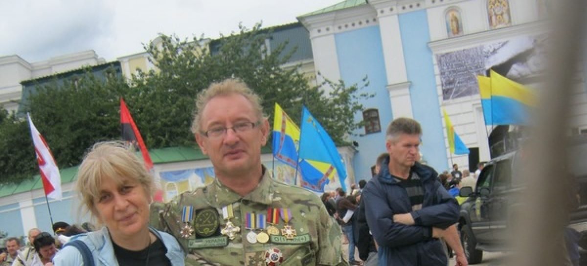«Нескорені атошники»: 62-річний Анатолій Фатєєв на протезах грає у футбол і опановує нову професію
