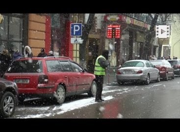 Зайняті паркувальні місця для людей з інвалідністю – реалії Франківська