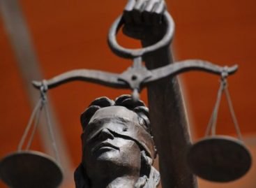 Інфографіка «Визнання фізичної особи недієздатною. Зміни законодавства 2017 року»