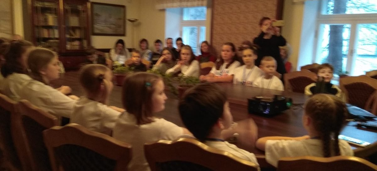 Діти для дітей