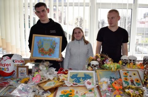 У ЦНАП діє виставка-ярмарок творчих робіт людей з інвалідністю ГО “Центр реабілітації осіб з інвалідністю “Джерело життя”