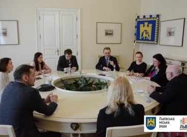 Шотландська благодійна організація готова допомогти Львову зі спеціальними візками для людей з інвалідністю