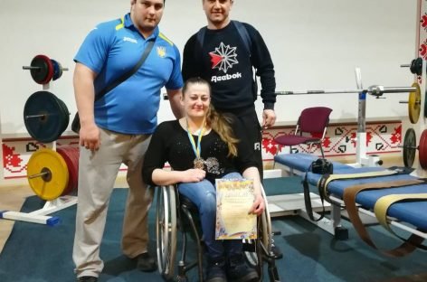 7 призерів України та рекорд України від Анатолія Крюкова на чемпіонаті з паурліфтингу