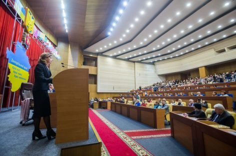 У Запоріжжі Марина Порошенко відкрила конференцію з розвитку інклюзивної освіти