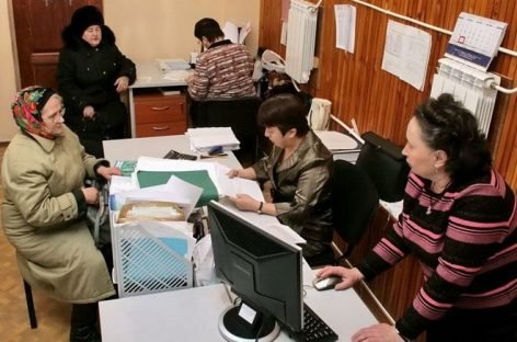 Кому в травні повторно потрібно подати документи на переоформлення субсидії?