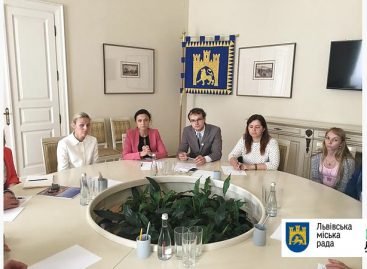 Восени у Львові проведуть конференцію з доступності: результат зустрічі заступника мера Андрія Москаленка із генеральним менеджером шотландської благодійної організації «Wheelchairs for Ukraine» Кітом Робертсоном