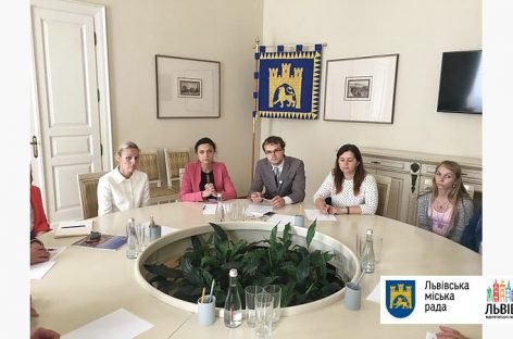 Восени у Львові проведуть конференцію з доступності: результат зустрічі заступника мера Андрія Москаленка із генеральним менеджером шотландської благодійної організації «Wheelchairs for Ukraine» Кітом Робертсоном
