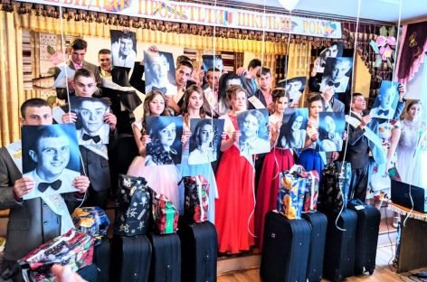 Підсумки благодійного фото-проєкту «Валіза у майбутнє»